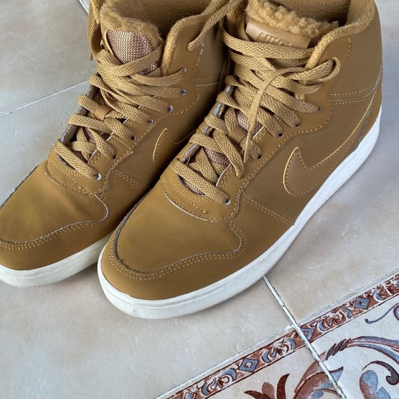 Nike high tops - Picture 4 of 6